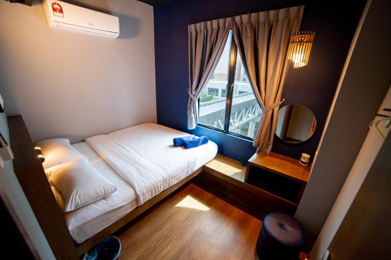 Homy Seafront Hostel