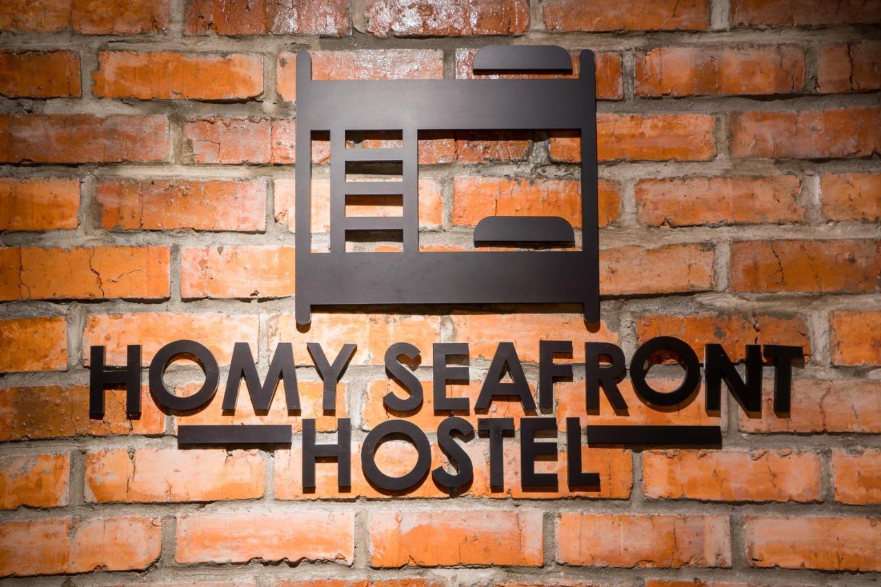 Homy Seafront Hostel *
