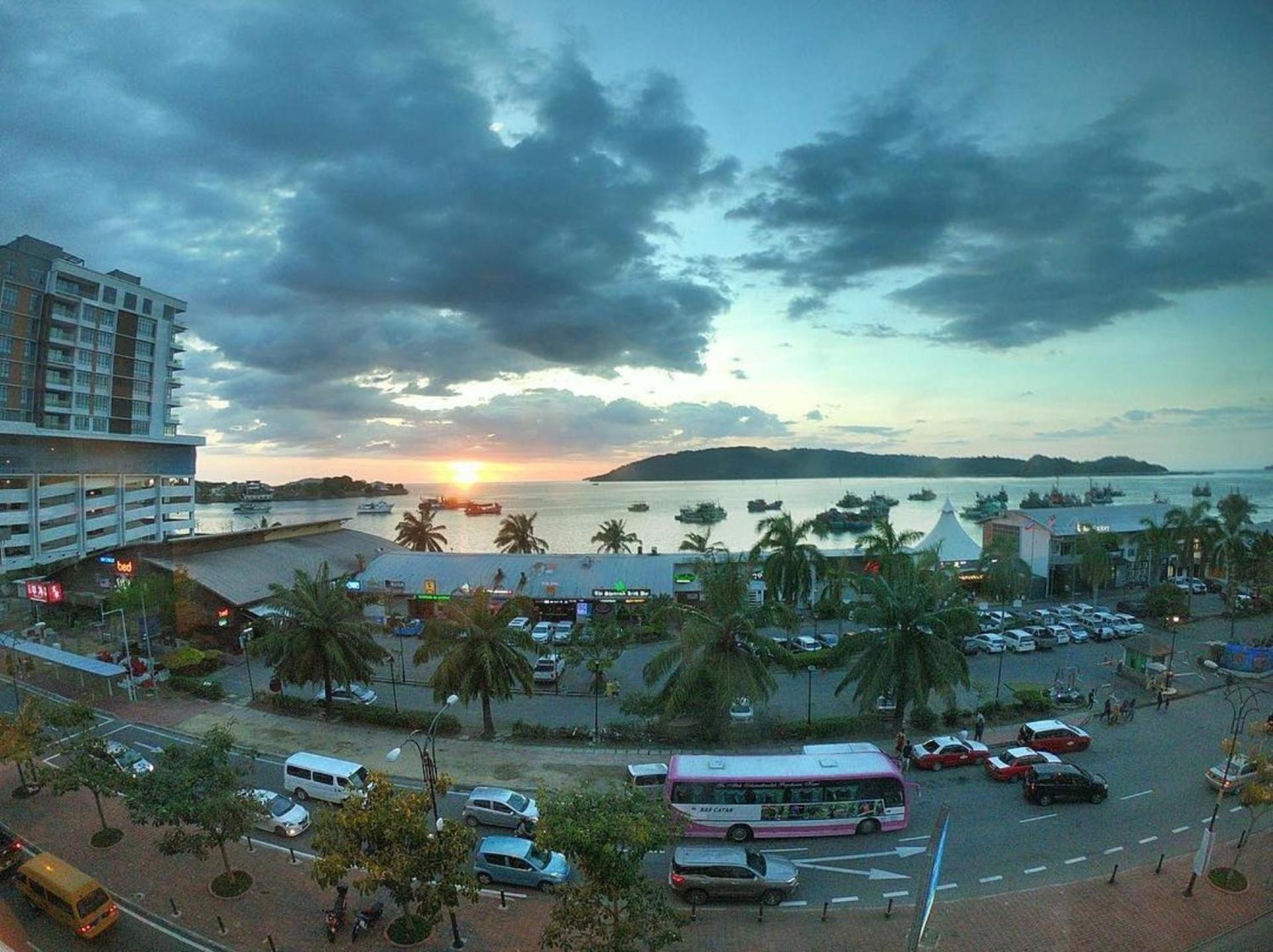 Homy Seafront Kota Kinabalu
